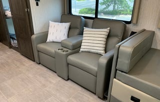 2022 Coachmen RV Mirada 35ES