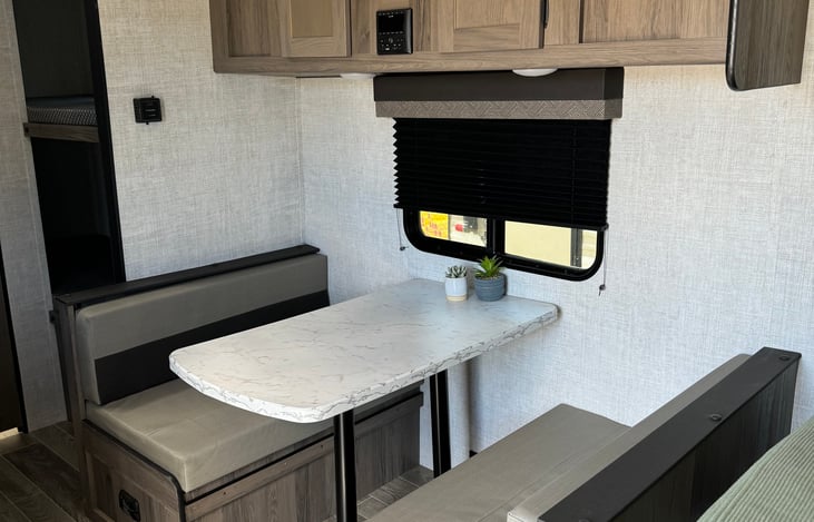 Dinette that turns into a full size bed