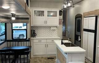 SOUTHEAST CAMP AND TRAVEL - CLETUS 2.0