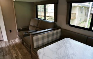 2022 Grand Design Imagine 2800BH