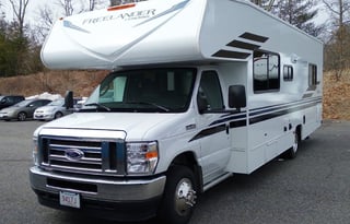 2022 Coachmen RV Freelander 27QB Ford 350