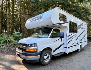 Gulf Stream RV Conquest Class C 6237LE