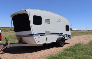 Easy to tow modern camper