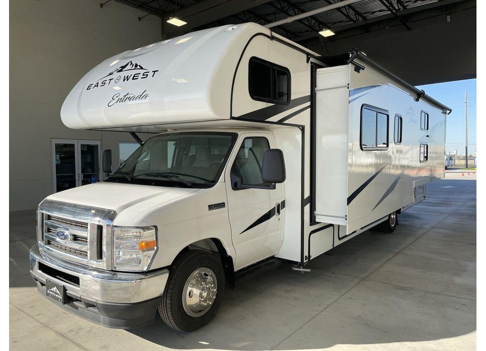 Class C Motor Home rentals in Mitchell