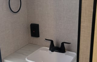 No towing, "We only do delivery and pick up."