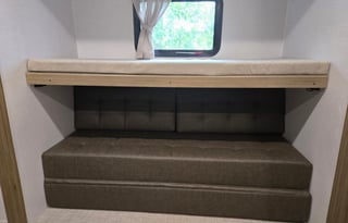 Family friendly with spacious private bunkroom!