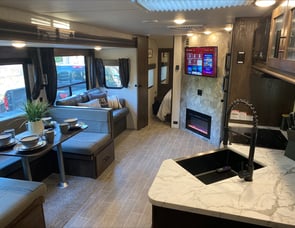 Forest River RV Cherokee Grey Wolf 27DBH