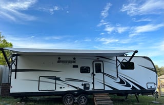 Life is better when you’re GLAMPING