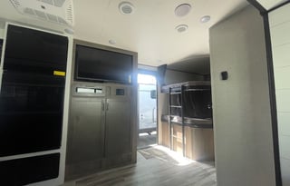 2024 Jayco  33ft Bunk house  (Delta Diamond)