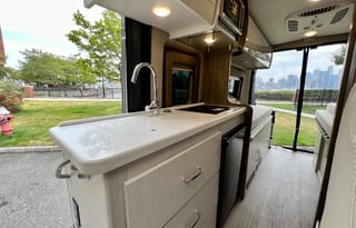 Steven’s Thor Motor Coach