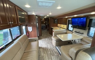 2015 Thor Motor Coach Palazzo 33.3