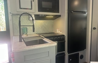 2021 Forest River Vibe M-21BH - Sleeps 6