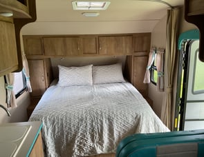 Gulf Stream RV Vintage Cruiser 19RBS