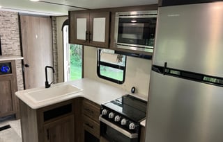 Prime Time Fun w/ Double Bunks & Queen Master!