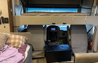 2019 Thor Motor Coach Outlaw 38MB Haul your Toys!