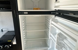 Cozy Camper for 3-4 Adventurers! Pet Friendly!