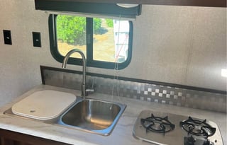 Family Fun Toy Hauler 2018 Jayco Octane Super Lite