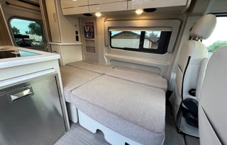 2023 Thor Motor Coach Rize 18M