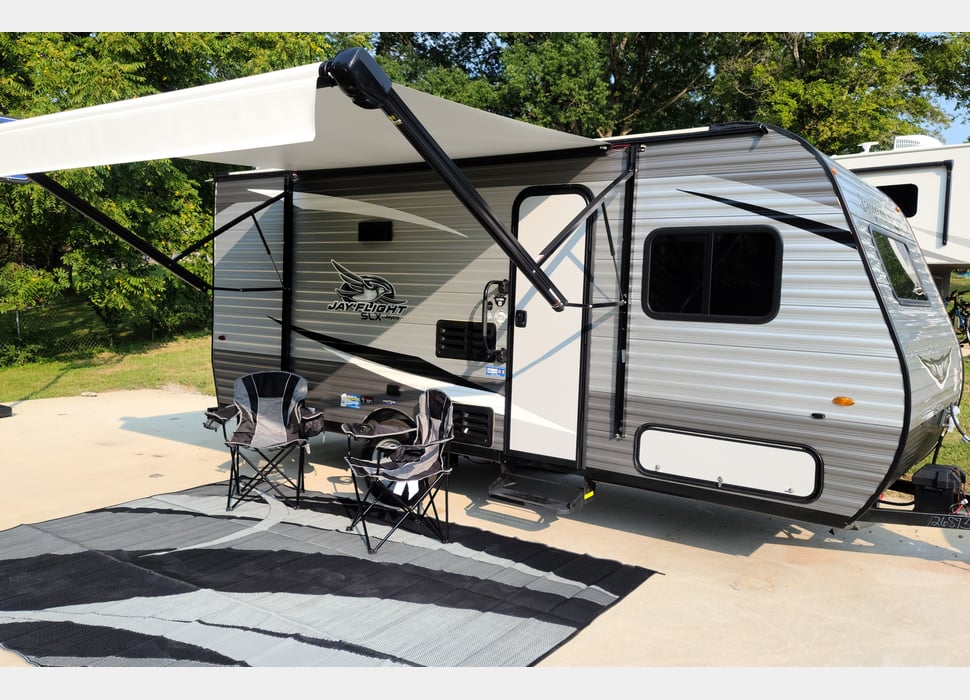 Travel Trailer rentals in Dickson