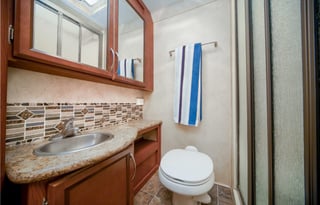 2013 C-Class Bunk House Great for Families