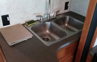 2011 Coachmen RV Freelander 32BH