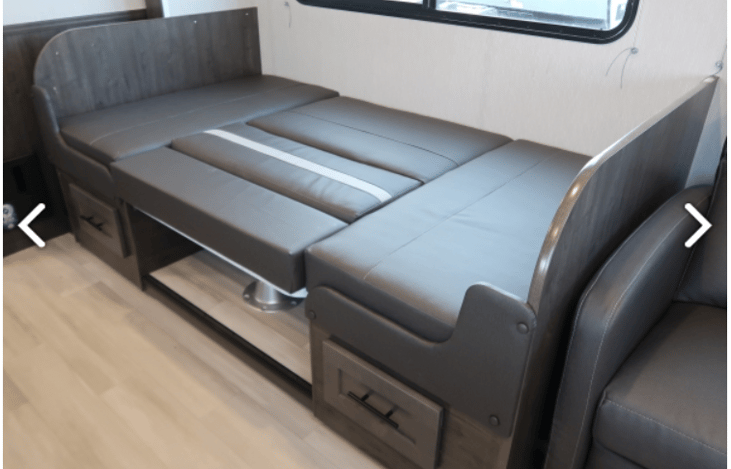 Dining area converts to a bed