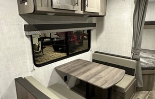 Family bunkhouse 2022 Gulf Stream Ameri-Lite 248BH