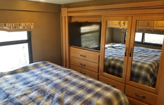 2017 Thor Motor Coach Chateau 31E Bunkhouse