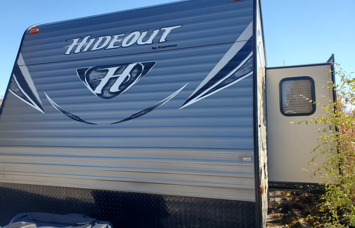 Looking from the front at the slideout