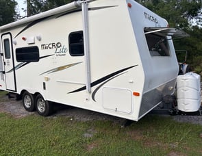 Forest River RV Flagstaff Micro Lite 21DS