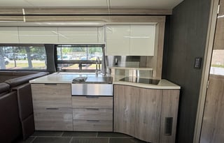 Luxury RV with flexible hosts.