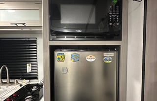 Adventure Ready 2024 Coleman 17B