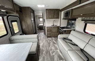 2022 GULFSTREAM WITH BUNK BEDS AND KIDS APPROVED