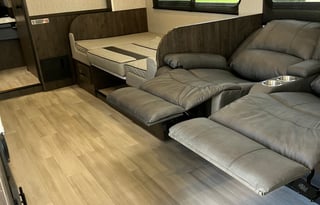 2022 RV/ Families, Couples, Friends or Business