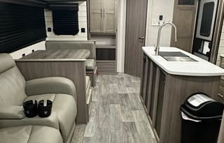 2021 CrossRoads RV Sunset Trail SS331BH