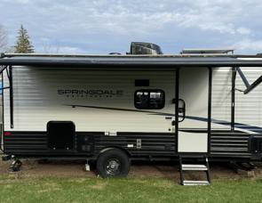 Keystone RV Springdale Mini 1810BH