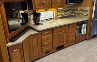 Fleetwood Discovery 40G – Travel in Style