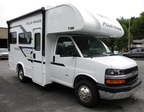 Thor Motor Coach Four Winds 19Z Chevy