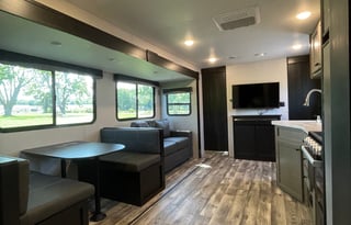 Glamping StarCraft experience