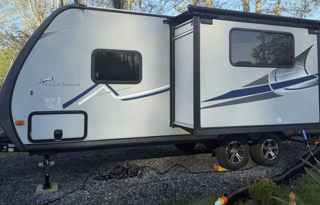 2019 Coachmen Apex Ultra-Lite 215RBK