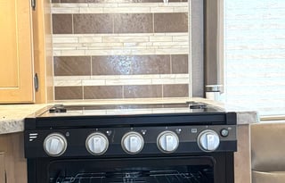 2020 Thor Motor Coach Daybreak 27DB