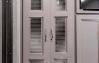 2023 Tag Axle Diesel, Bunks, 2 Full baths "Teddy"