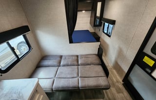 Fully Stocked 2023 Jayco Jay Flight 264BHW Trailer