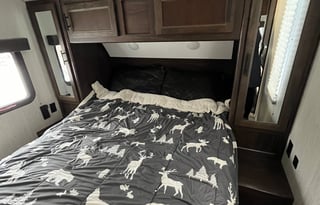 D&Bs 2020 Forest River RV Cherokee Grey Wolf 26DBH