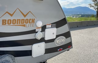 Luxury Teardrop with A/C, King Bed & Outdoor Kitchen!