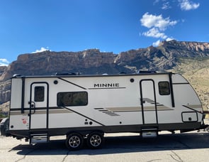 Winnebago Industries Towables Minnie 2529RG