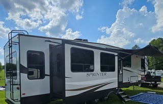 2022 Keystone RV Sprinter Limited 3590LFT