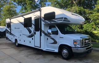 *Roadtrip around FL in this Classy RV! SLEEPS 8!*
