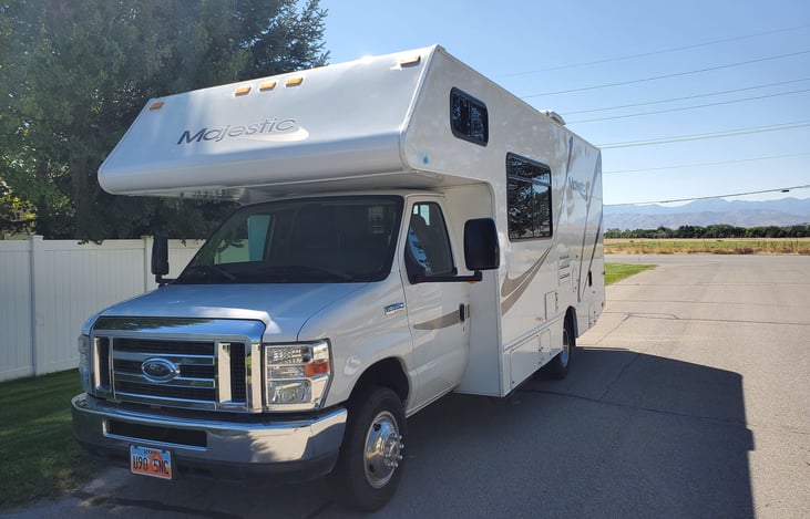 Exterior view of driver's side