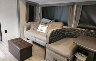 2021 Forest River RV Vibe 33BH